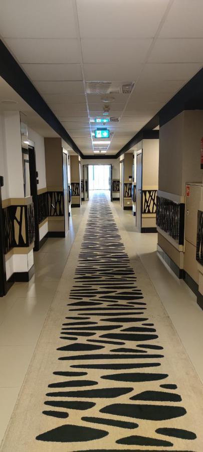 ורשה Apartamenty Comfort Na Alejach Jerozolimskich מראה חיצוני תמונה